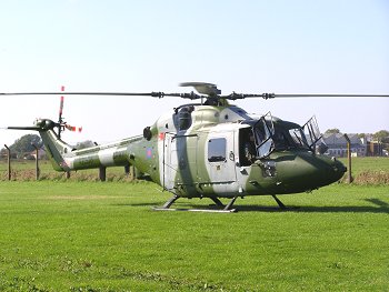 Westland Lynx AH7, XZ208, lands at The Helicopter Museum