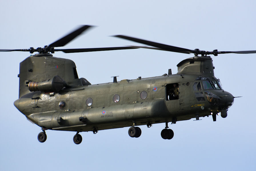 chinook helicopter visits The Helicopter Museum
